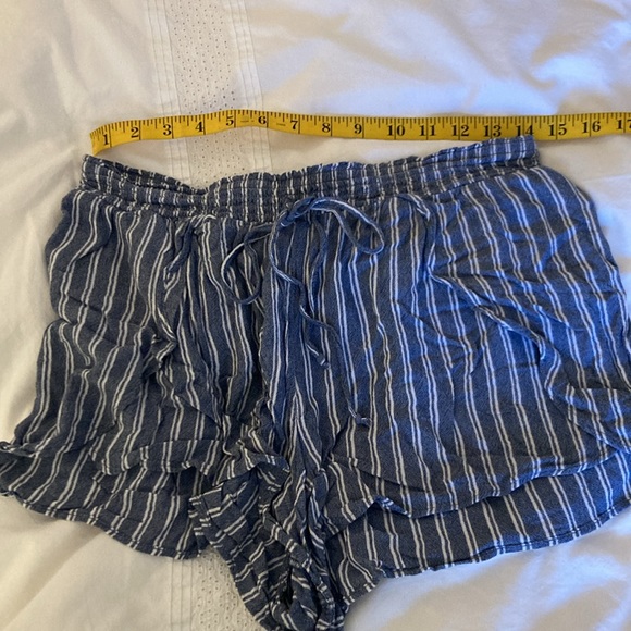 AMERICAN EAGLE Flowy Shorts - Picture 5 of 7